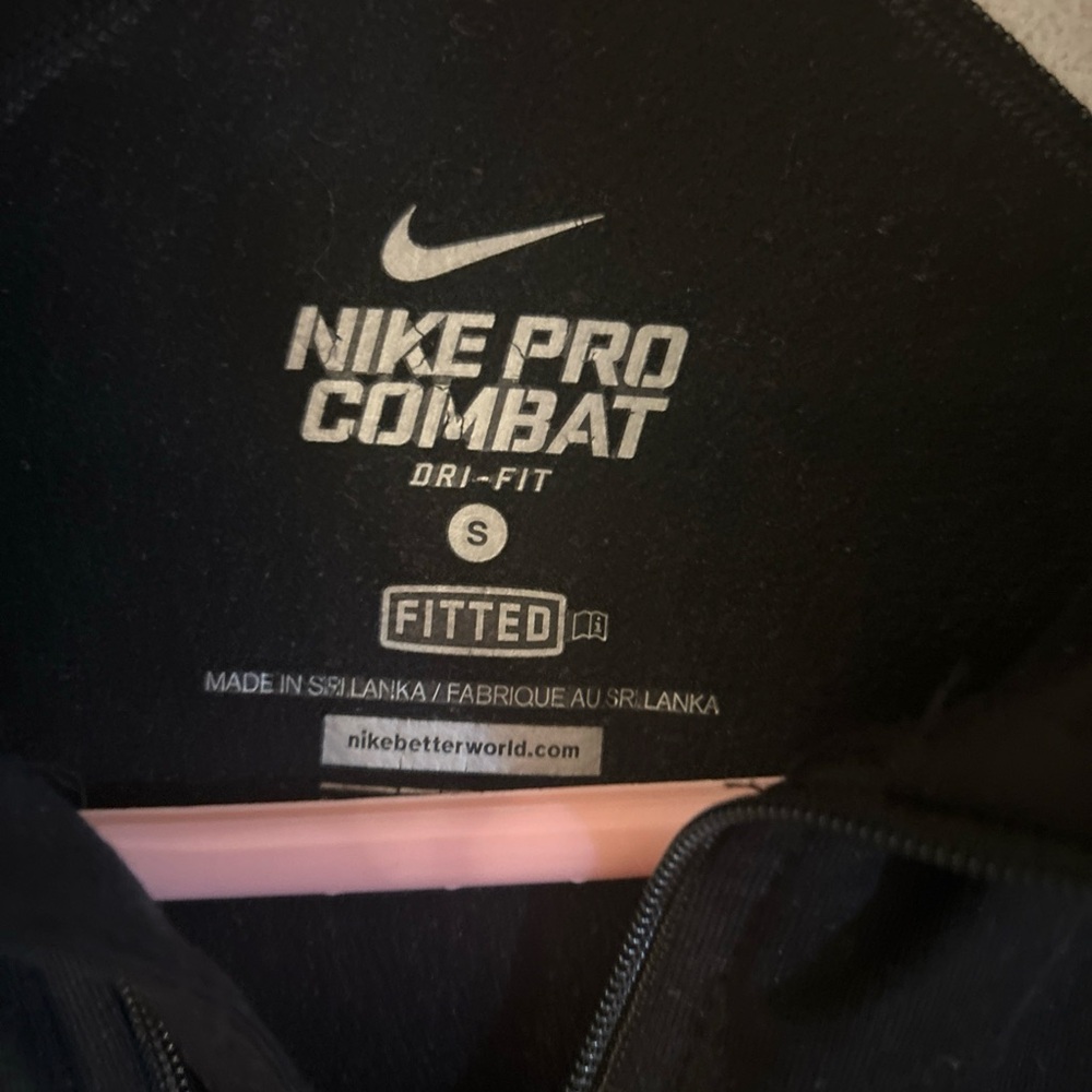 Nike Pro Combat Black and Multicolor Long Sleeve Top Sz Small - Picture 3 of 4